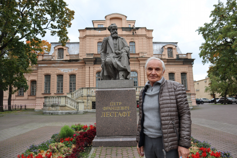 Поздравляем преподавателей и студентов с получением заслуженных наград!