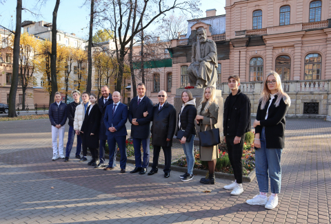 Введение во влагалище тампона в Новосибирске